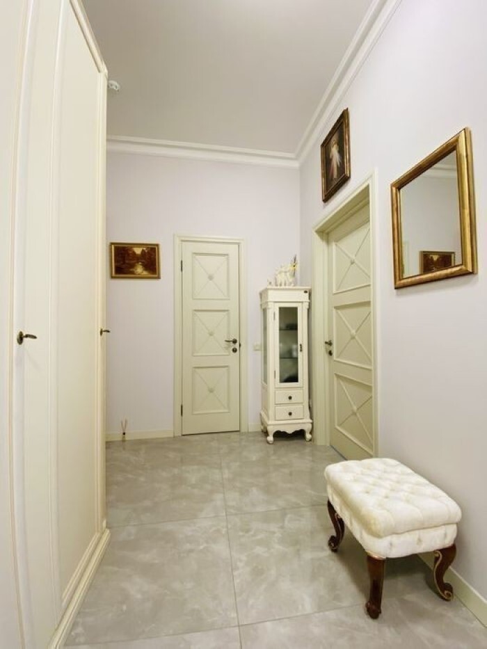 Продаж 2-кімнатної квартири 53.6 м², Лесі Українки бул., 7В