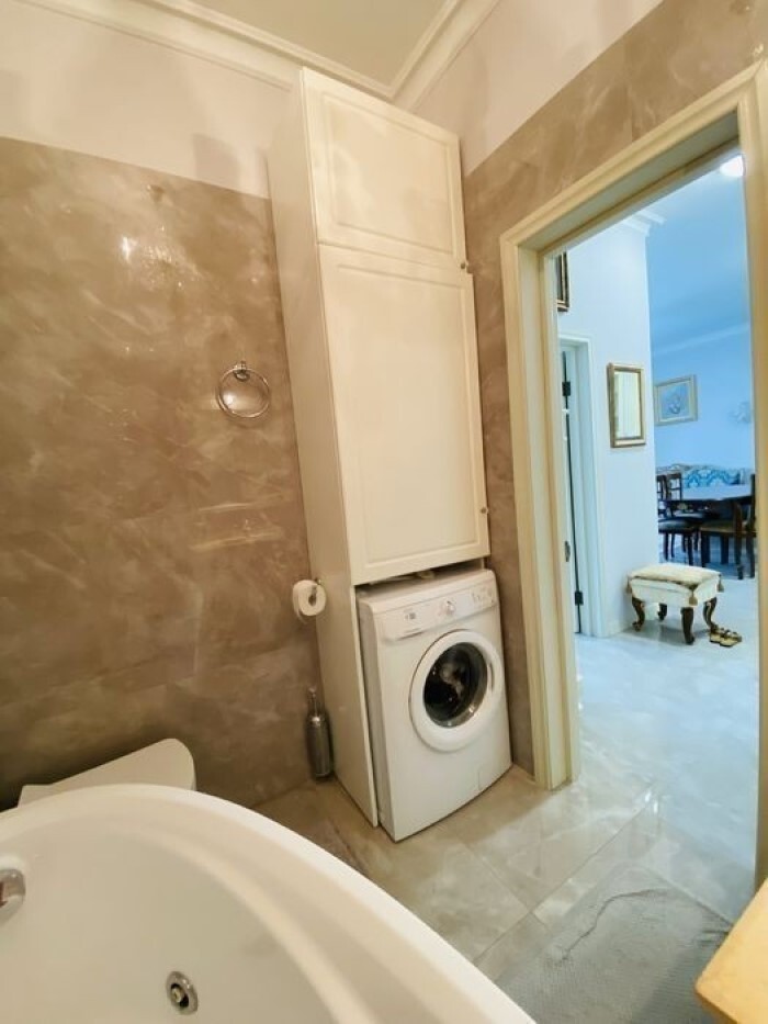 Продаж 2-кімнатної квартири 53.6 м², Лесі Українки бул., 7В