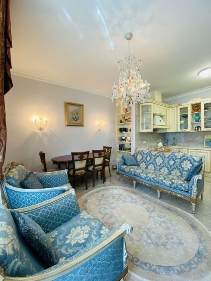 Продаж 2-кімнатної квартири 53.6 м², Лесі Українки бул., 7В