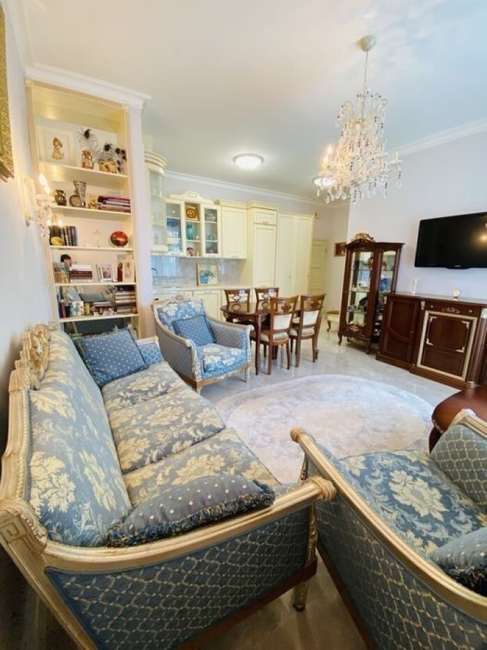 Продаж 2-кімнатної квартири 53.6 м², Лесі Українки бул., 7В