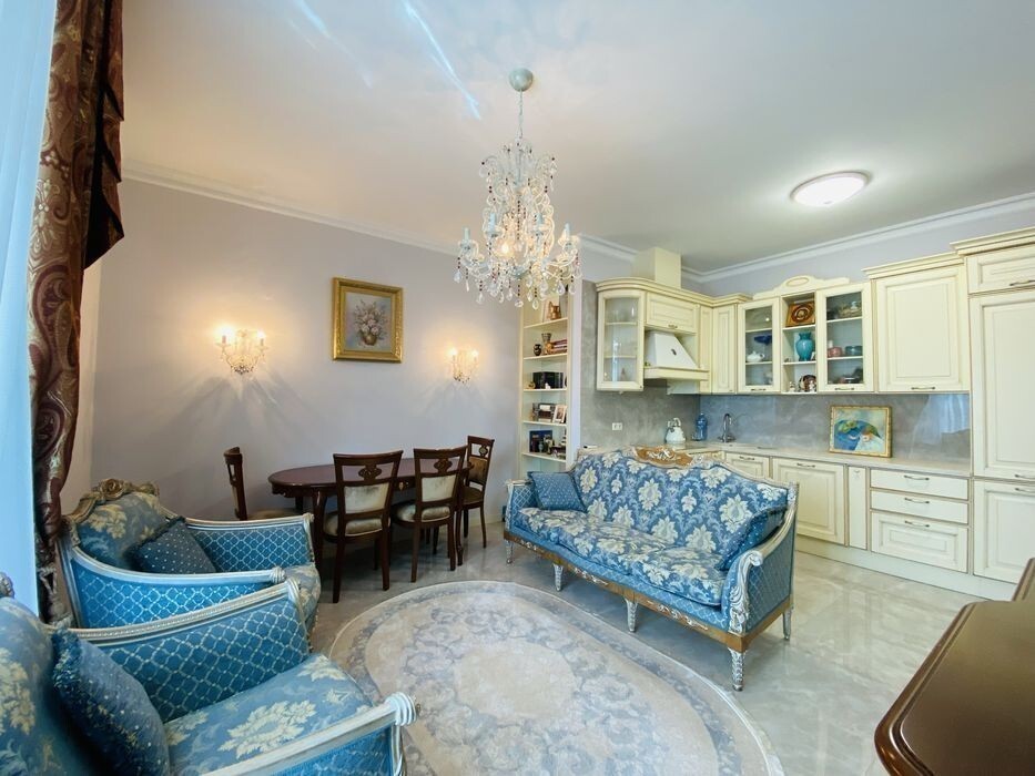 Продаж 2-кімнатної квартири 53.6 м², Лесі Українки бул., 7В