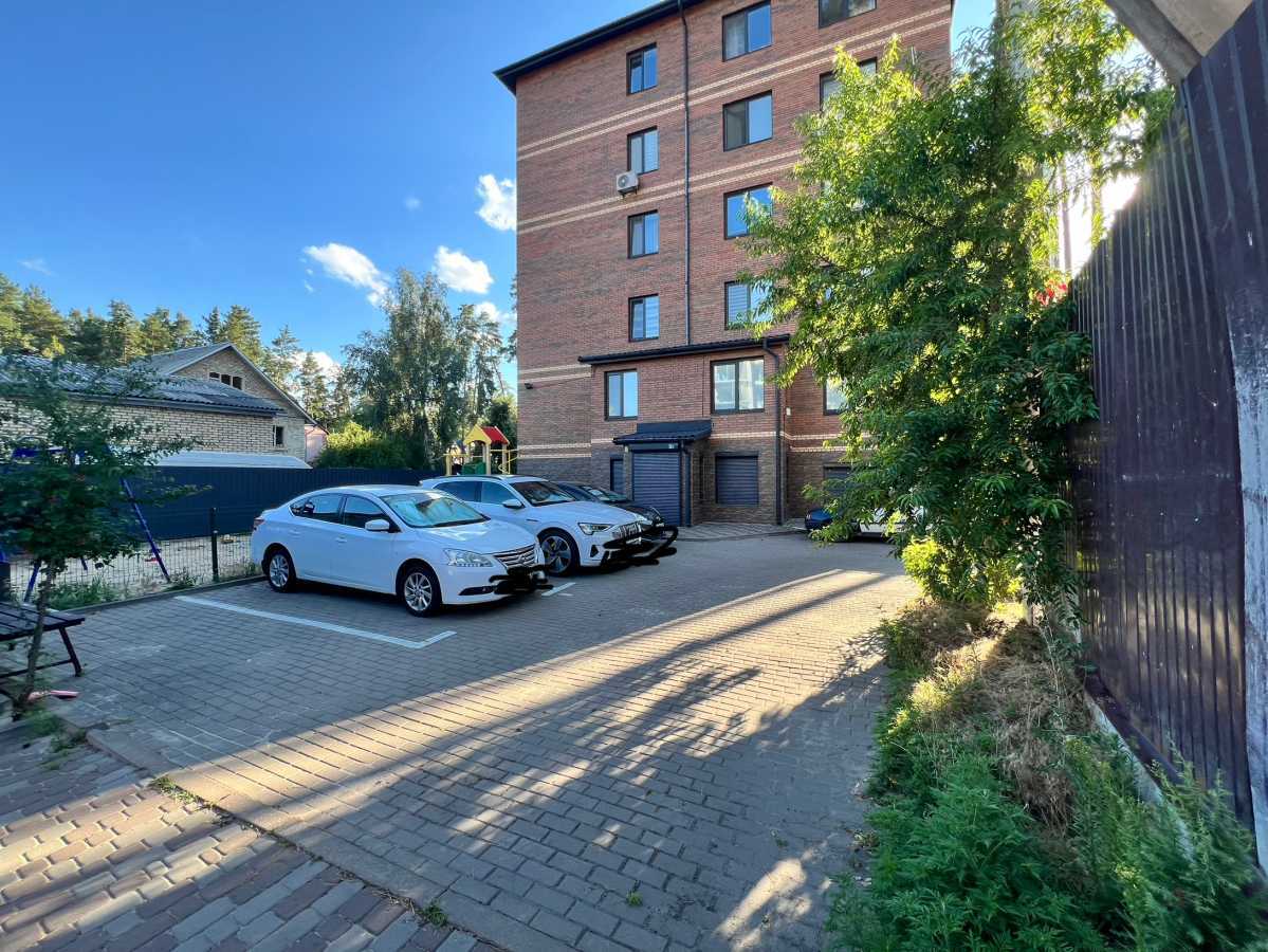 Продаж 5-кімнатної квартири 150 м², Лісова вул., 2П