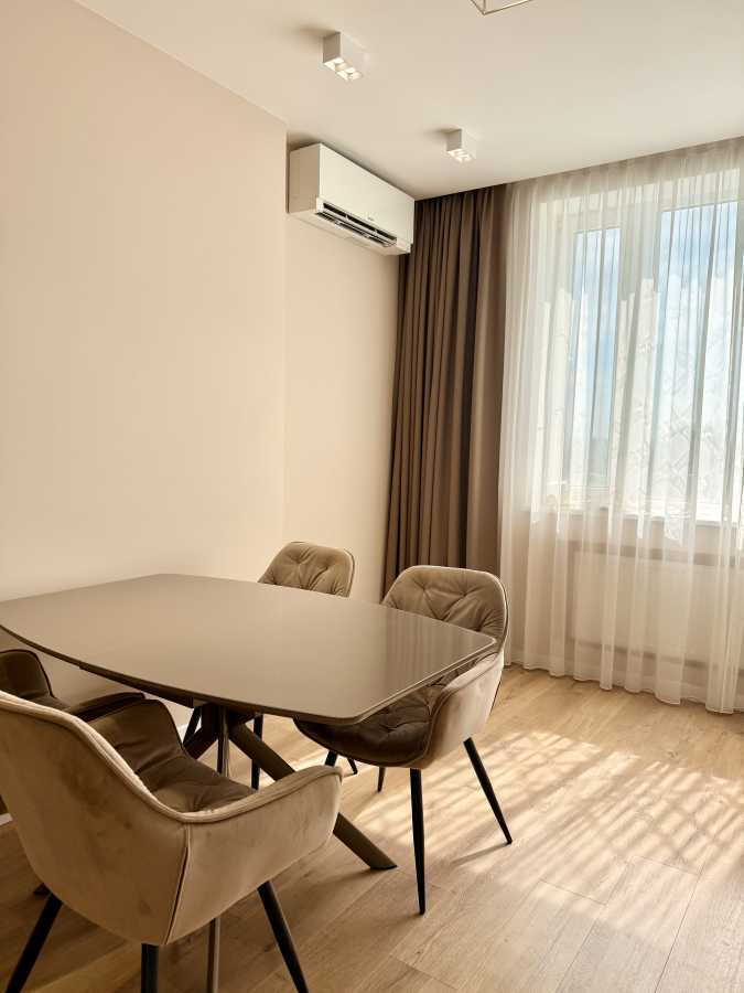 Продажа 2-комнатной квартиры 74 м², Канатная ул., 122Б