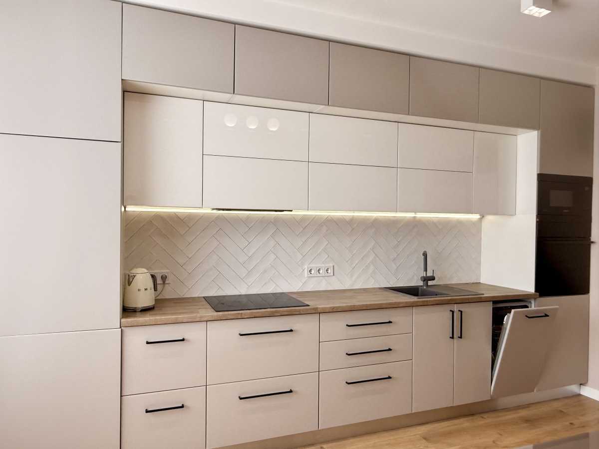 Продажа 2-комнатной квартиры 74 м², Канатная ул., 122Б