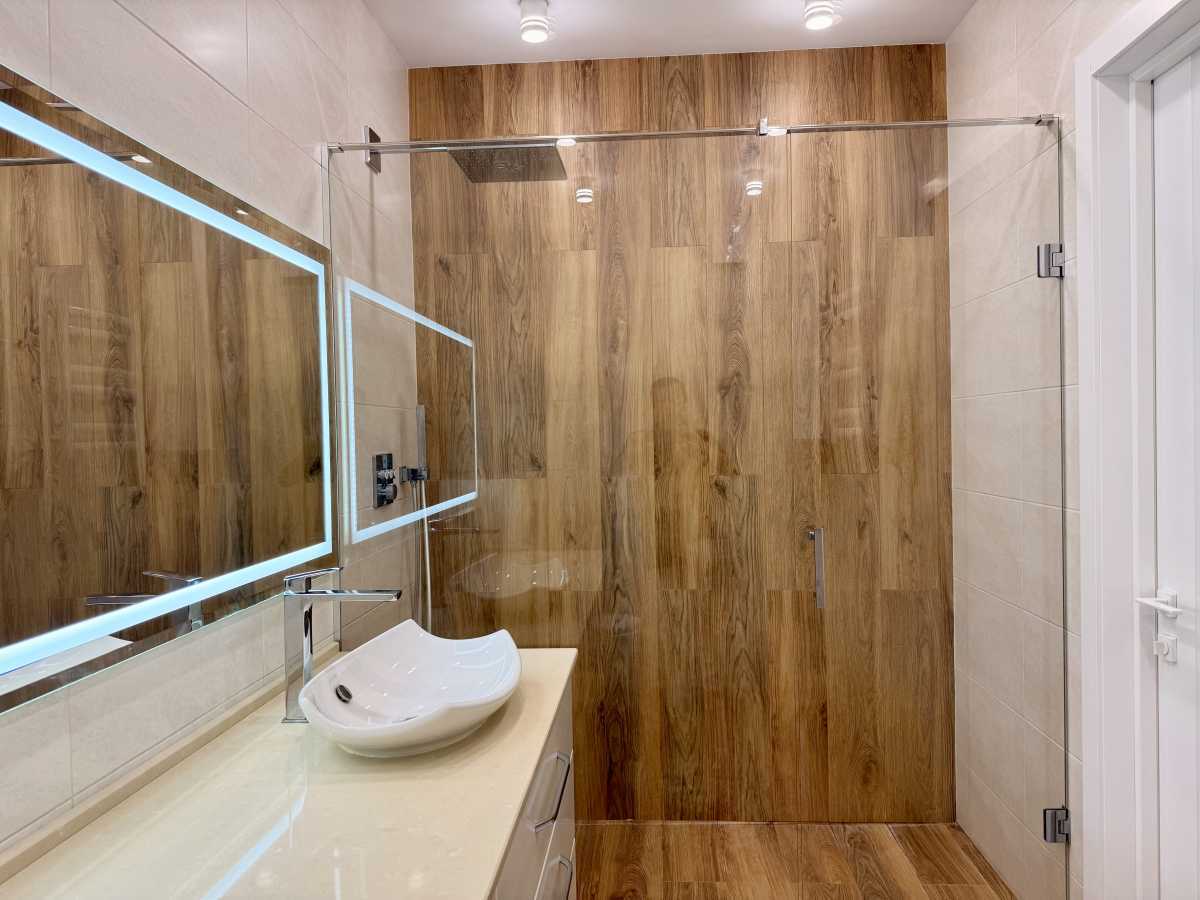 Продажа 2-комнатной квартиры 74 м², Канатная ул., 122Б