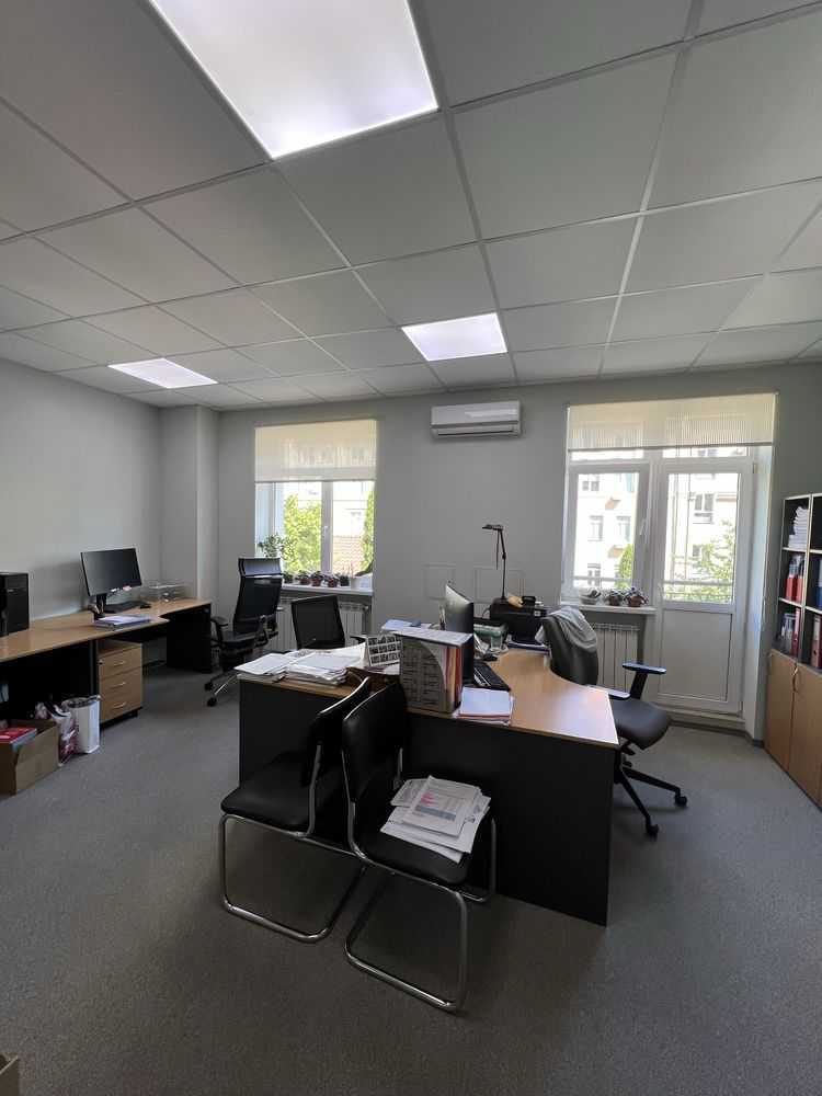 Оренда офісу 263.7 м², Глибочицька вул., 40