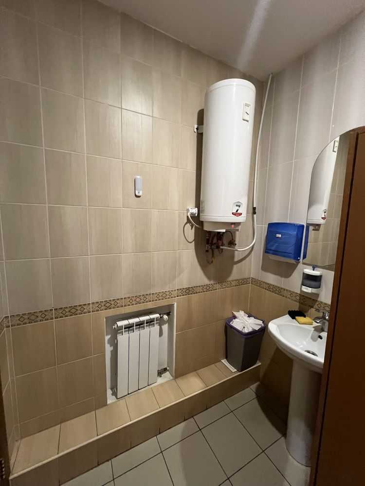 Оренда офісу 263.7 м², Глибочицька вул., 40