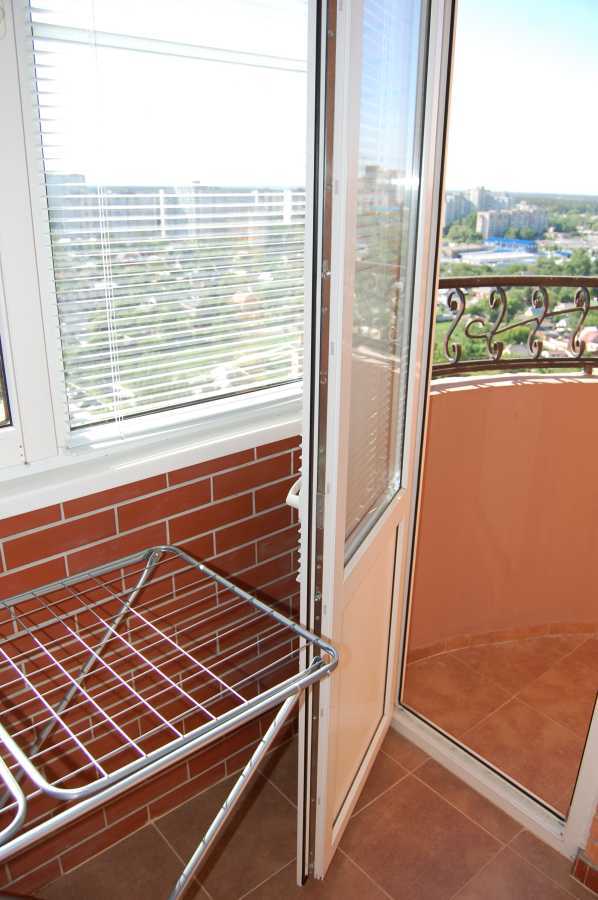 Оренда 1-кімнатної квартири 53 м², Осіння вул., 33