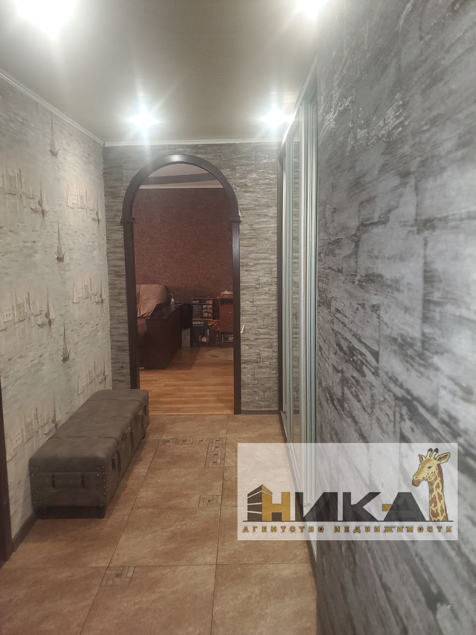 Продажа 3-комнатной квартиры 68 м², Глазунова ул.
