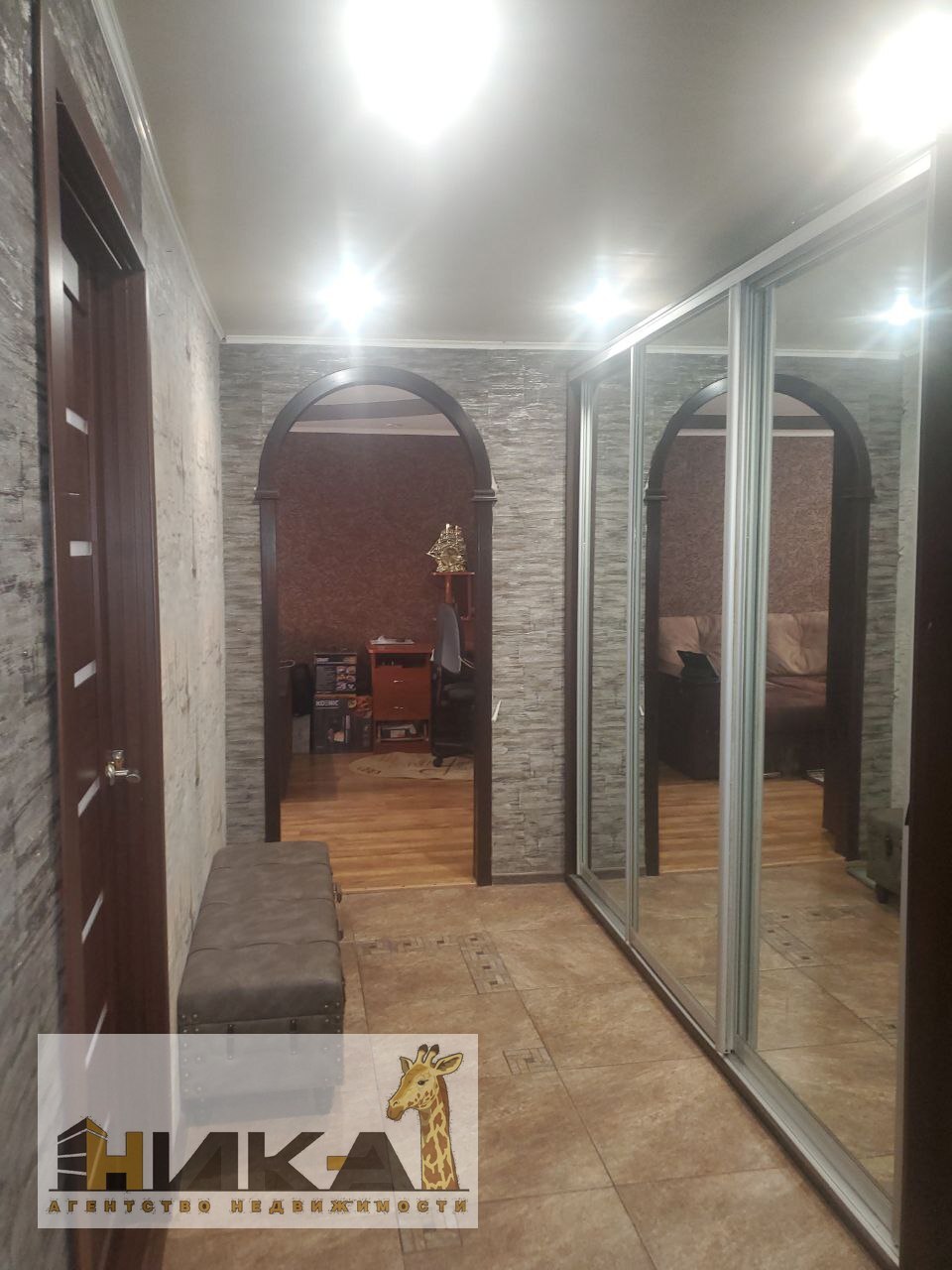 Продажа 3-комнатной квартиры 68 м², Глазунова ул.