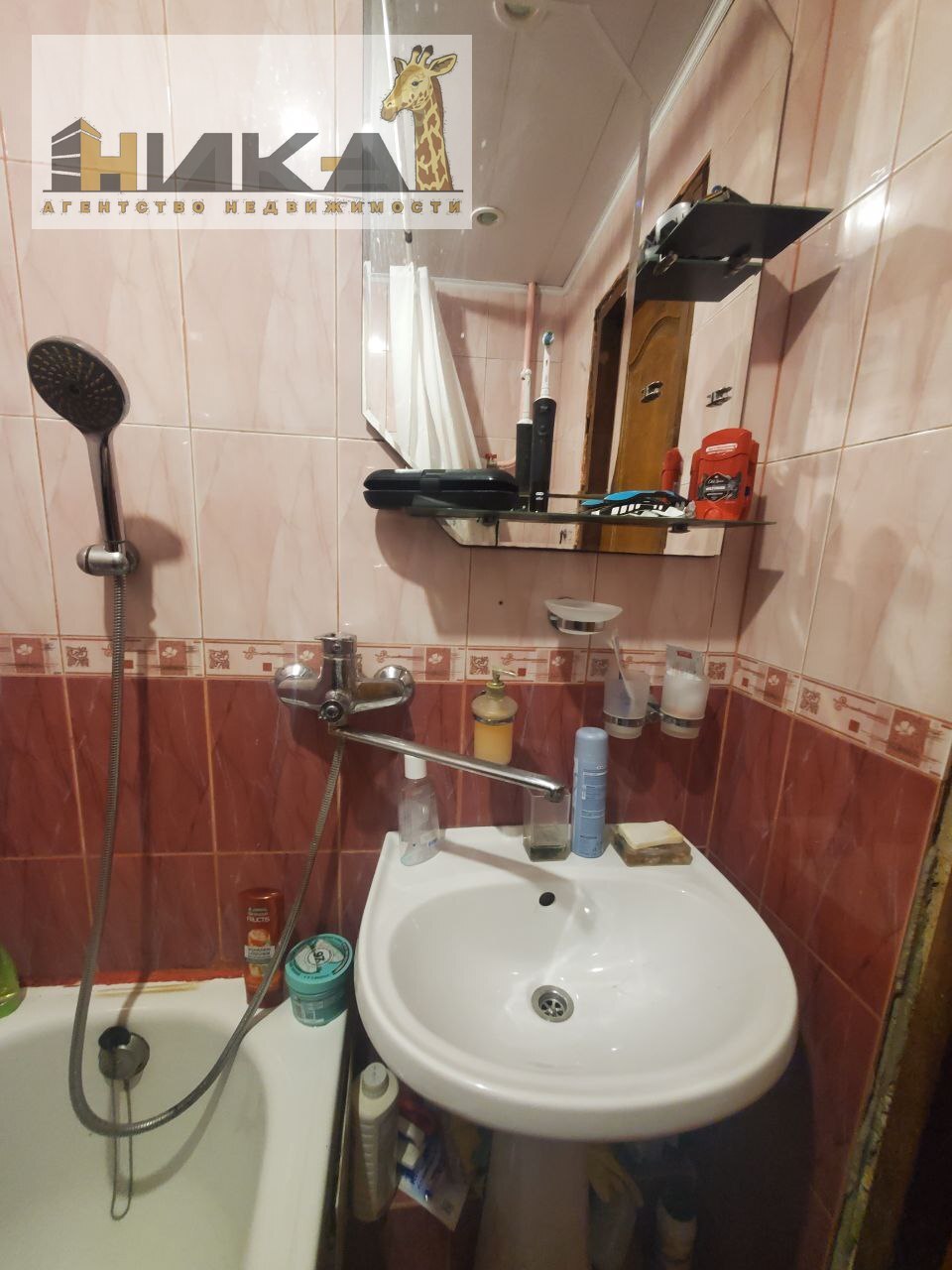 Продажа 3-комнатной квартиры 68 м², Глазунова ул.