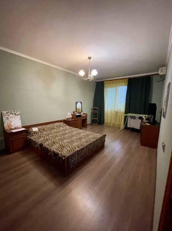 Оренда 2-кімнатної квартири 95 м², Євгена Сверстюка вул., 52В