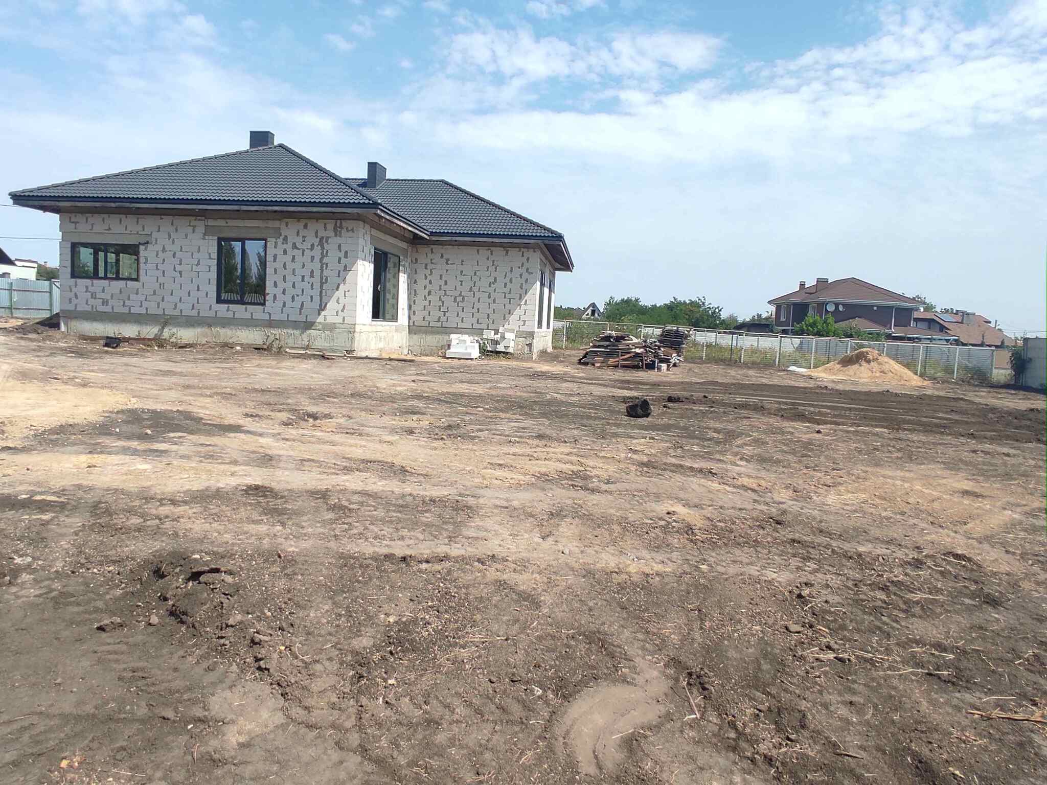 Продаж будинку 212 м², Ньютона вул.