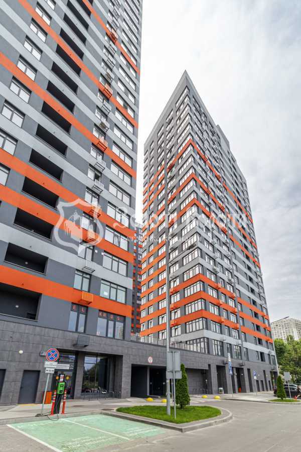 Продажа 3-комнатной квартиры 73 м², Черниговская ул., 8б