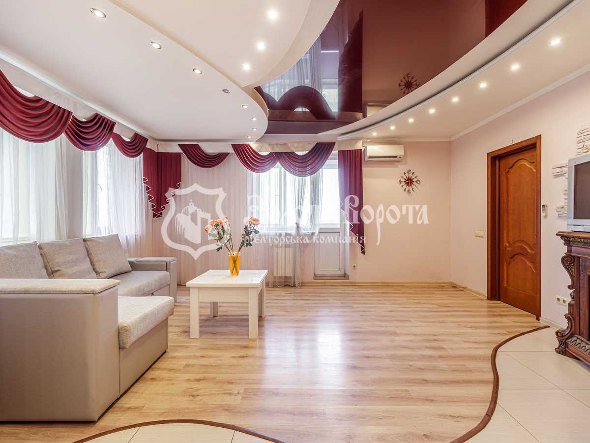 Продажа 3-комнатной квартиры 118 м², Анны Ахматовой ул., 13Д