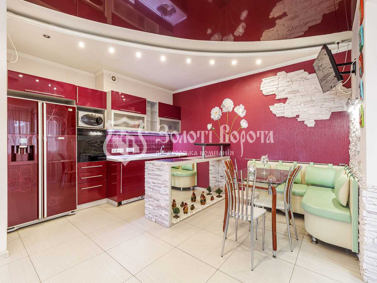 Продажа 3-комнатной квартиры 118 м², Анны Ахматовой ул., 13Д