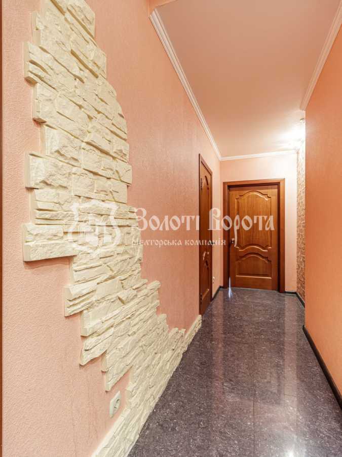 Продажа 3-комнатной квартиры 118 м², Анны Ахматовой ул., 13Д