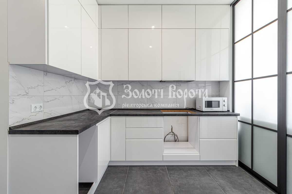 Продаж 2-кімнатної квартири 45 м², Покровська вул., 24А