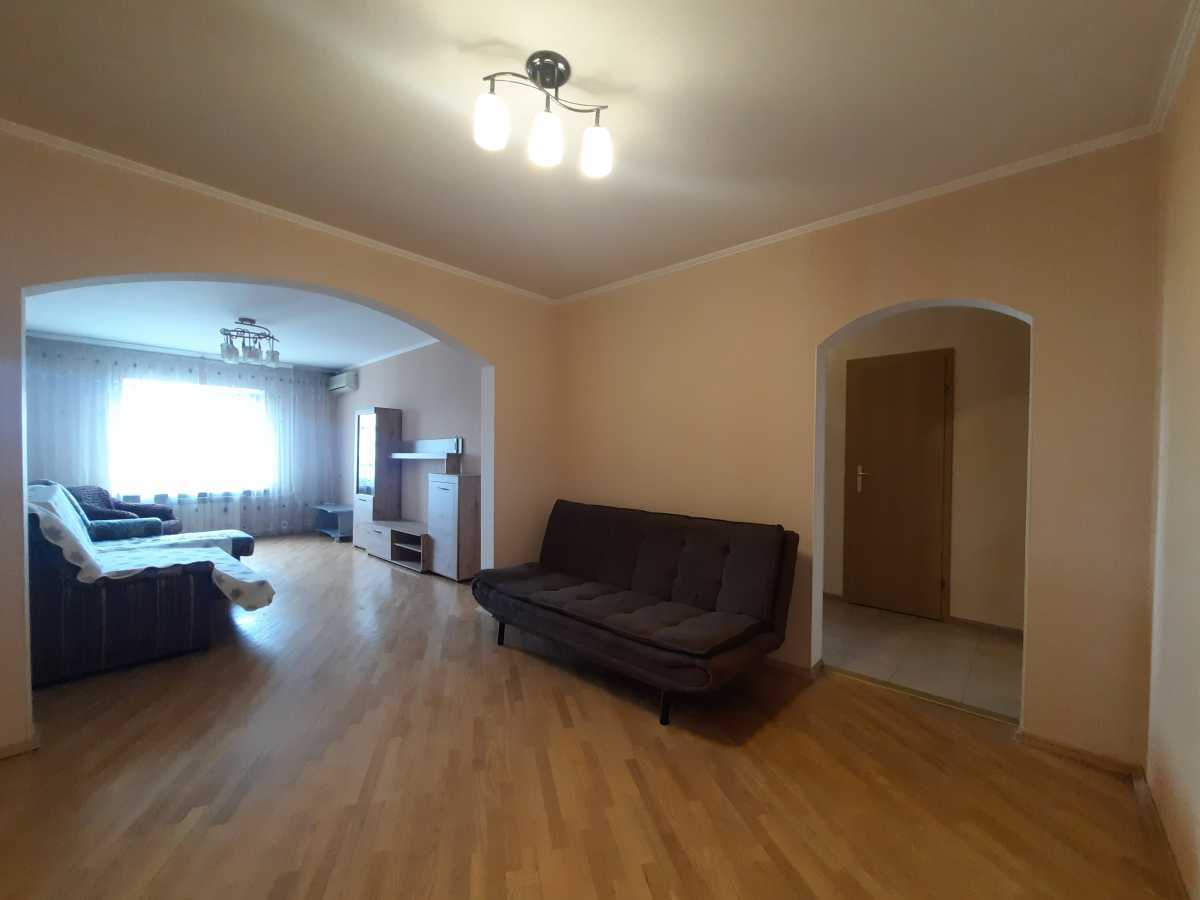 Продажа 3-комнатной квартиры 96 м², Северная ул., 2/58