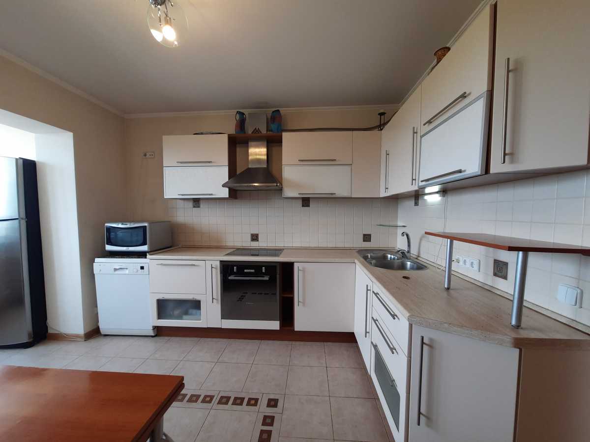 Продажа 3-комнатной квартиры 96 м², Северная ул., 2/58