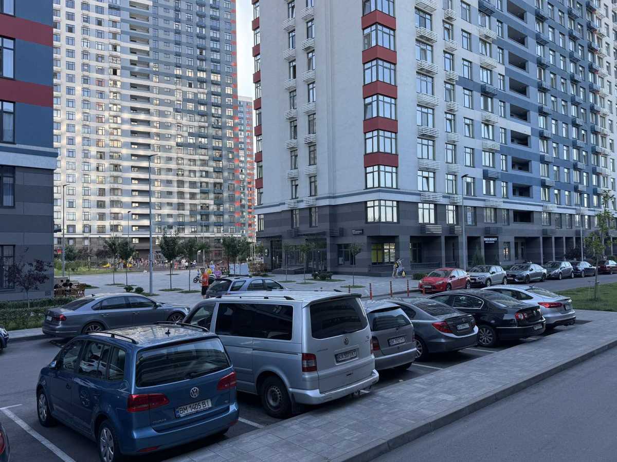 Продажа офиса 72 м², Евгения Сверстюка ул., 6Д
