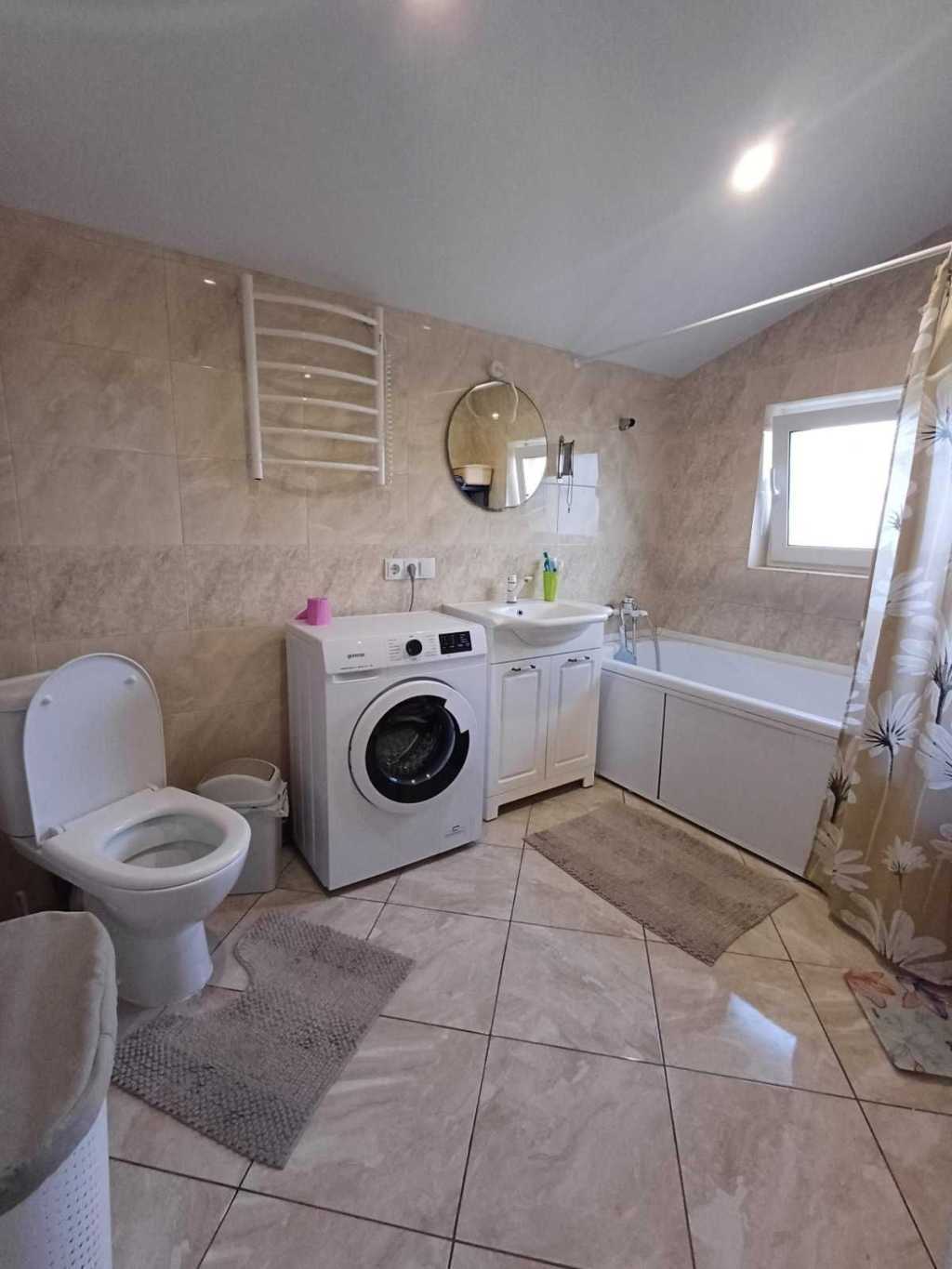 Продаж будинку 113 м², Погреби