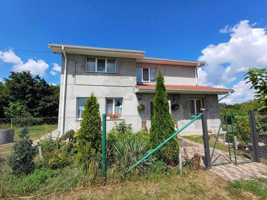 Продаж будинку 113 м², Погреби
