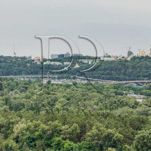 Продаж 3-кімнатної квартири 99 м², Микільсько-Слобідська вул., 15