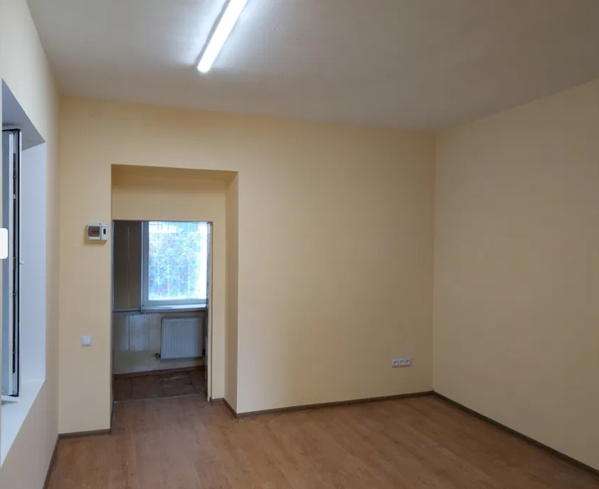 Оренда приміщення вільного призначення 40 м², Хмельницкого Богдана вул.
