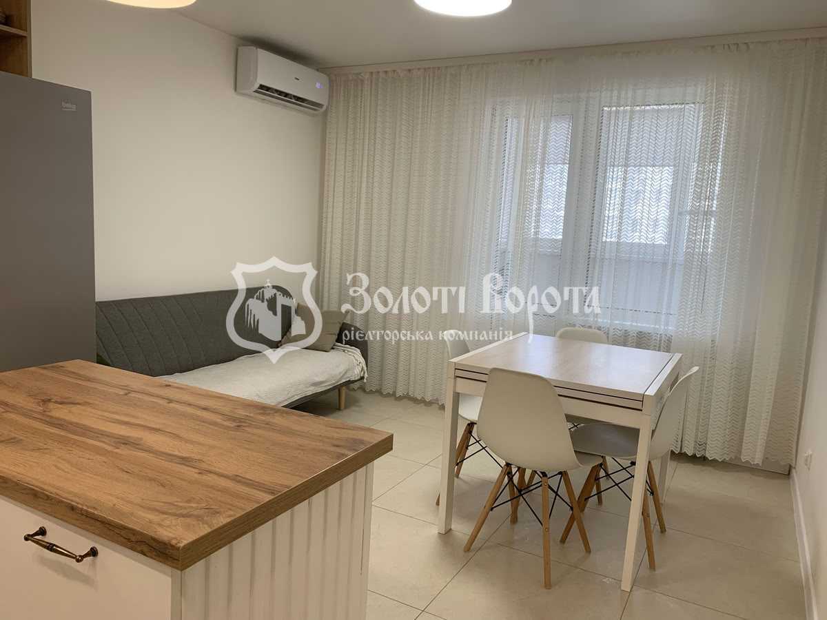 Продаж 2-кімнатної квартири 73.1 м², Ревуцького вул., 54