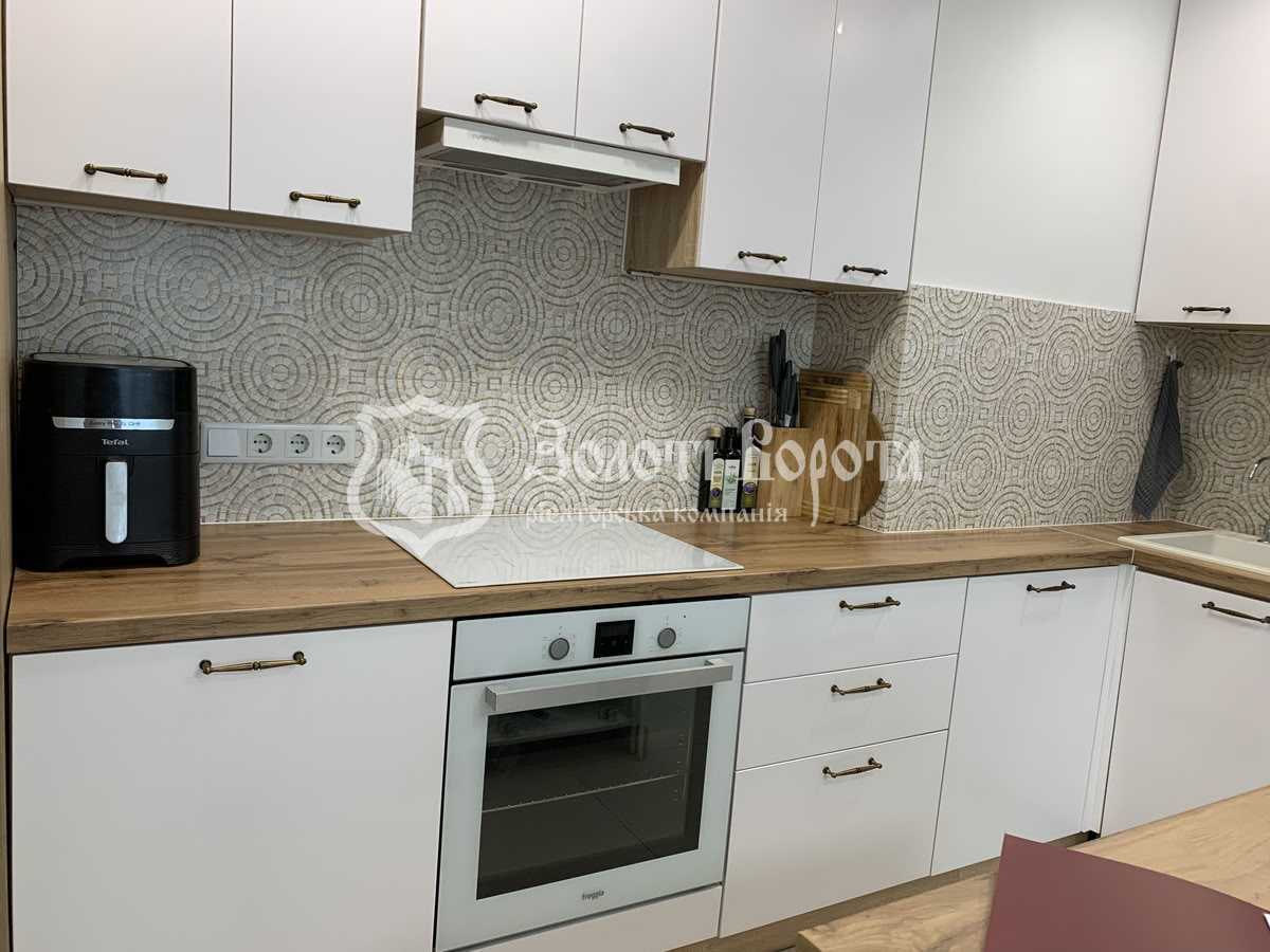 Продаж 2-кімнатної квартири 73.1 м², Ревуцького вул., 54