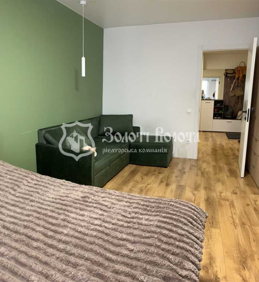 Продаж 2-кімнатної квартири 73.1 м², Ревуцького вул., 54