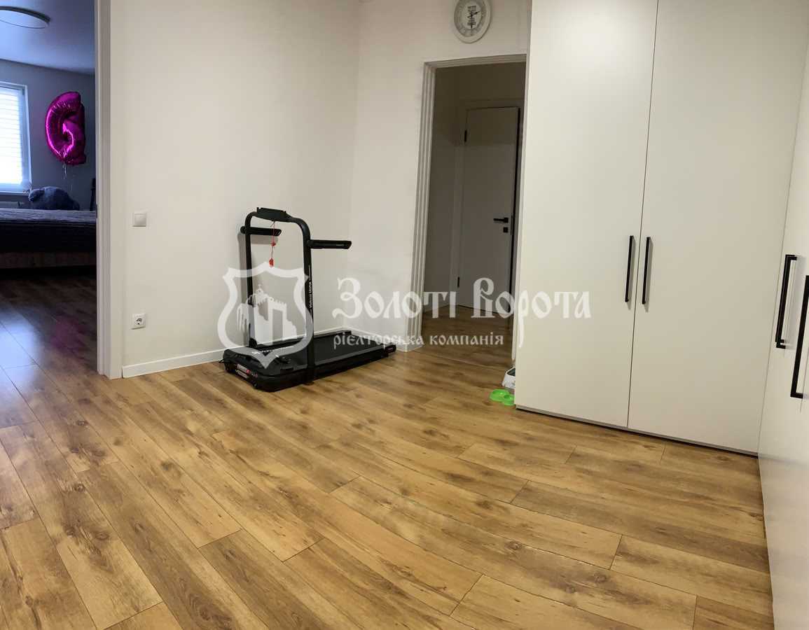Продаж 2-кімнатної квартири 73.1 м², Ревуцького вул., 54