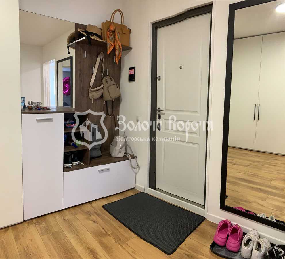 Продаж 2-кімнатної квартири 73.1 м², Ревуцького вул., 54