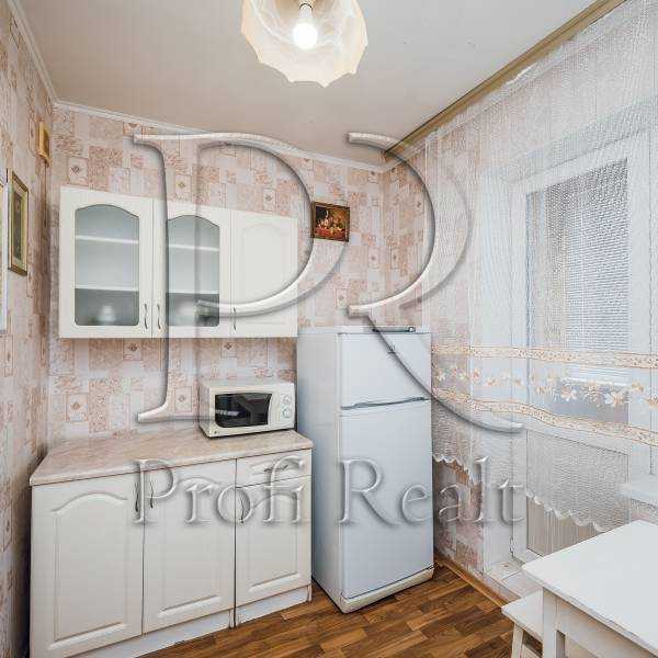 Продаж 1-кімнатної квартири 38 м², Булгакова вул., 8А