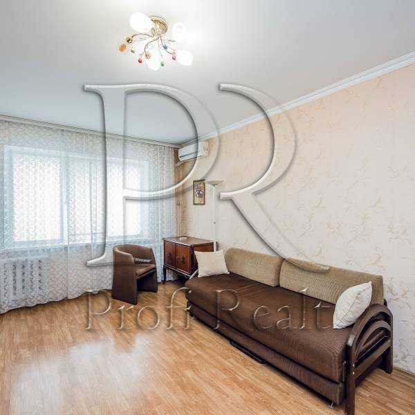 Продаж 1-кімнатної квартири 38 м², Булгакова вул., 8А