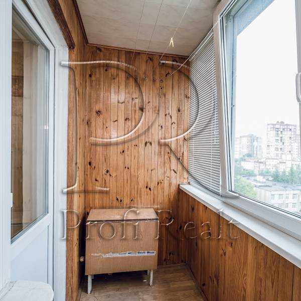 Продаж 1-кімнатної квартири 38 м², Булгакова вул., 8А