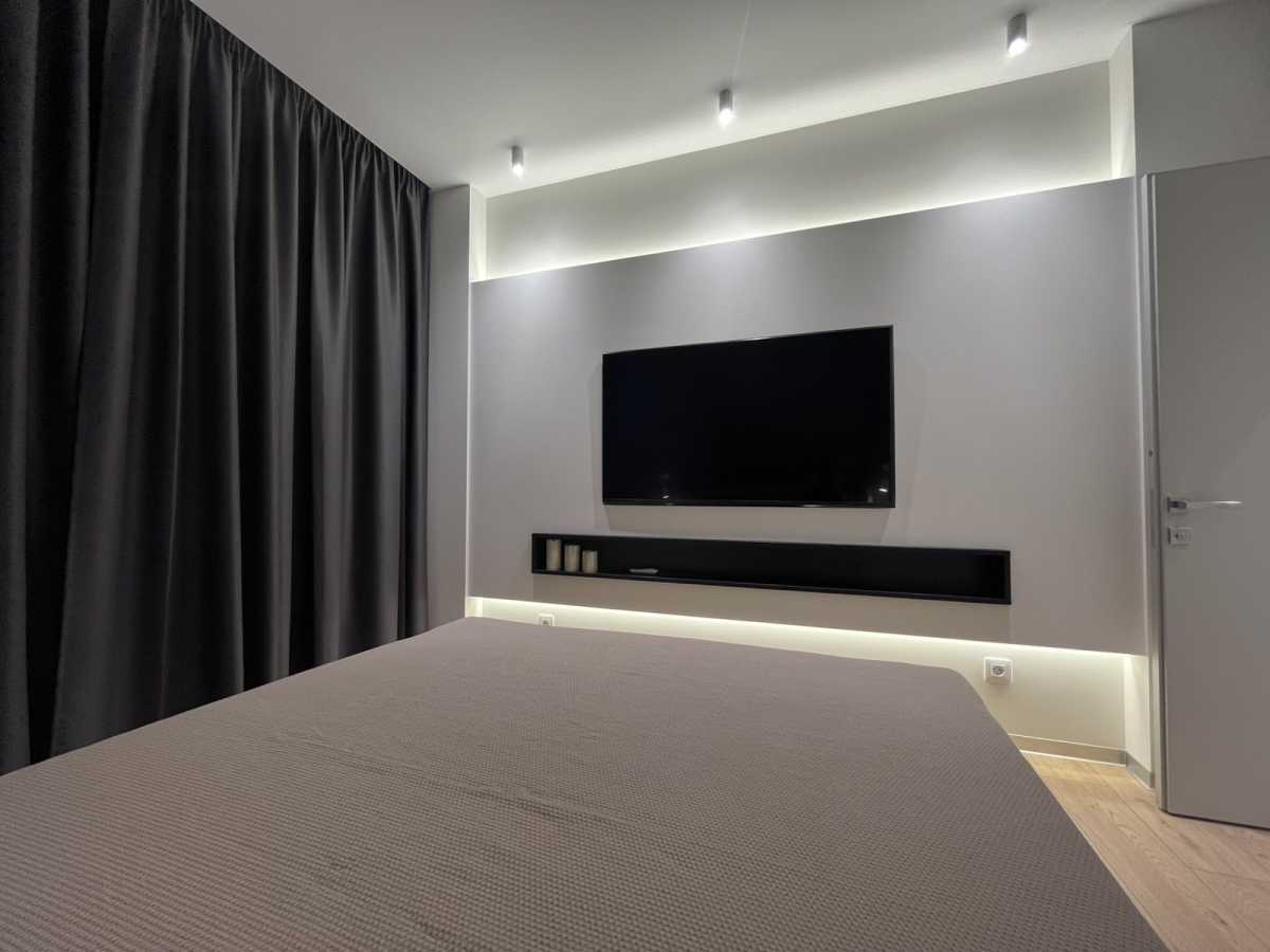 Оренда 1-кімнатної квартири 43 м², Салютна вул., 17