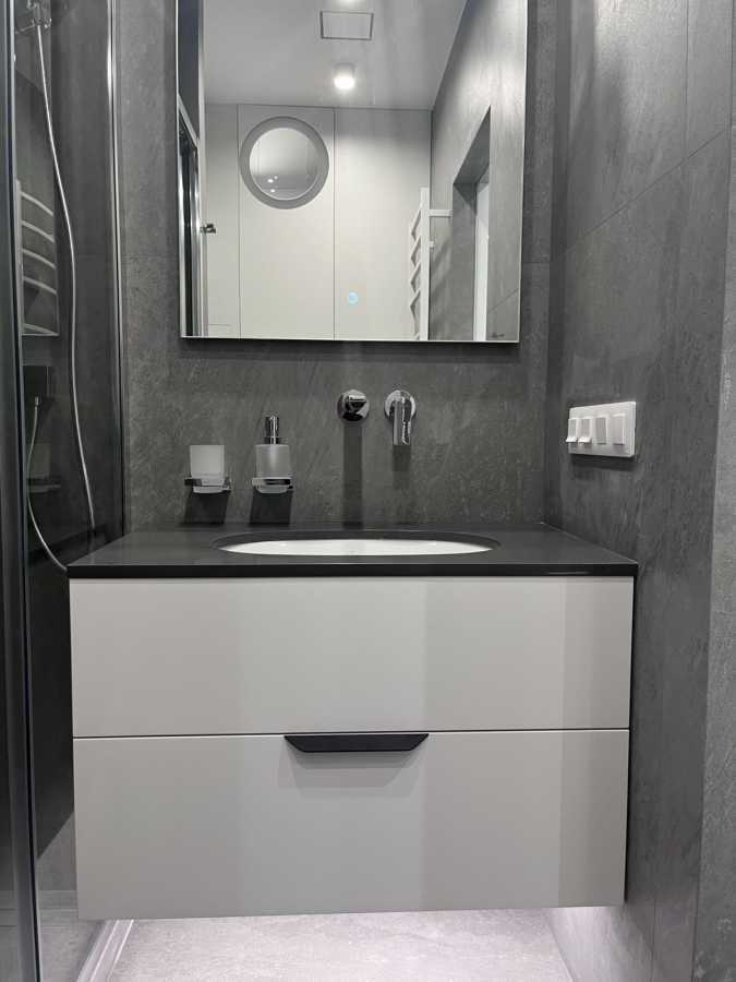 Оренда 1-кімнатної квартири 43 м², Салютна вул., 17