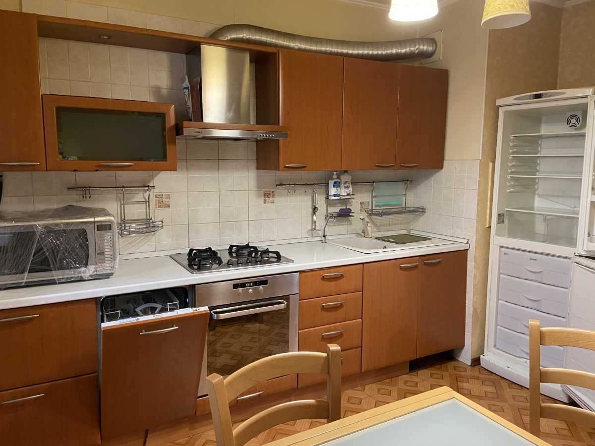 Продаж 3-кімнатної квартири 76 м², Кадетський Гай вул., 11