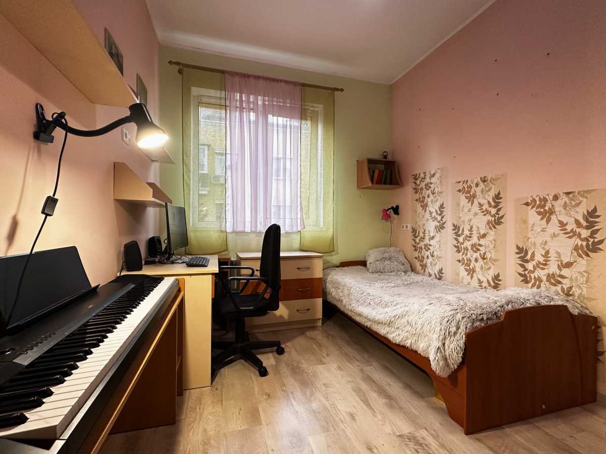 Продажа 1-комнатной квартиры 34 м², Грушевского ул.