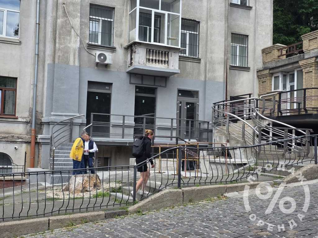 Оренда іншого торгівельного приміщення 110 м², Шовковична вул., 38