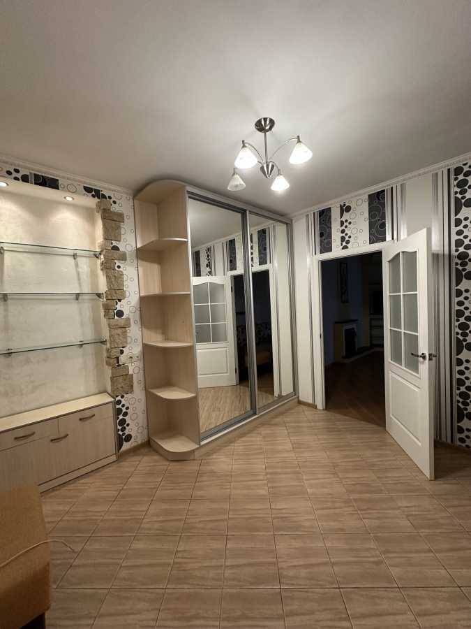 Оренда 1-кімнатної квартири 555 м², Кадетський Гай вул., 6
