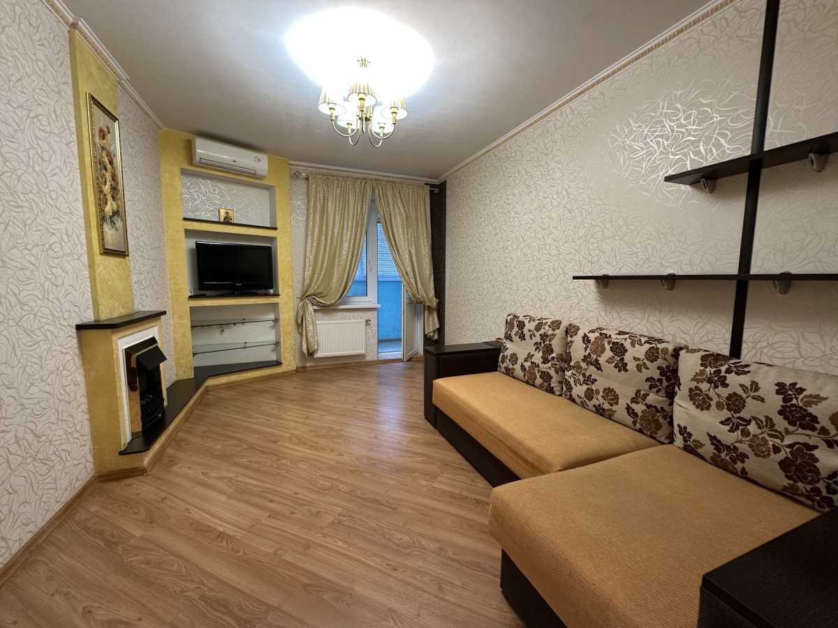 Оренда 1-кімнатної квартири 555 м², Кадетський Гай вул., 6