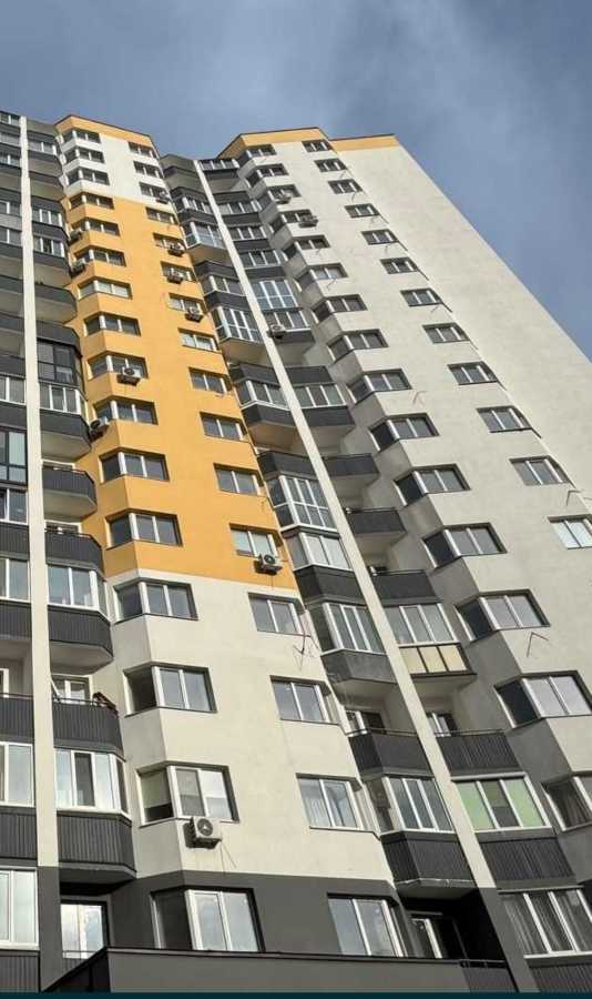 Продаж 1-кімнатної квартири 40 м², ЖК на вул. Симона Петлюри, 21б, будинок 1