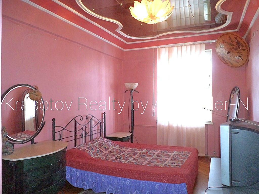 Продаж 3-кімнатної квартири 78 м², Спиридоновская вул., 18/24