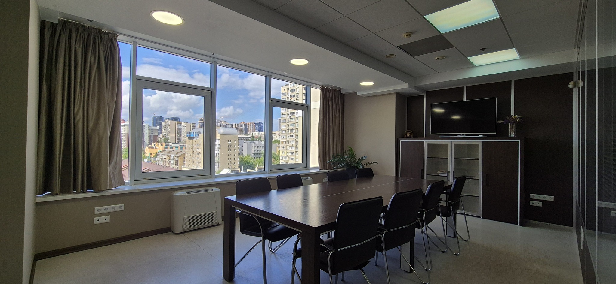 Оренда офісу 265.7 м², Володимира Антоновича вул., 172