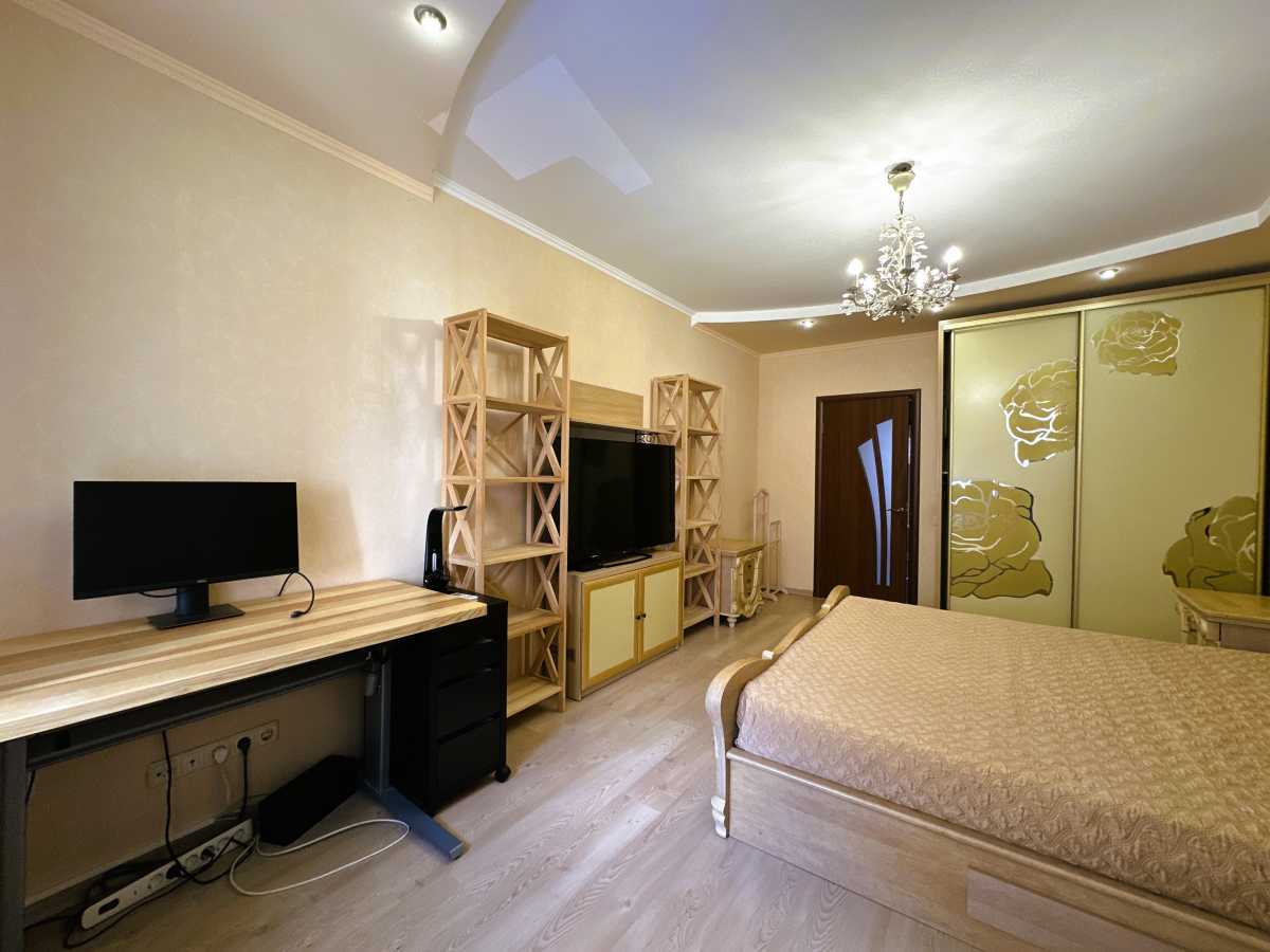 Оренда 3-кімнатної квартири 110 м², Михайла Донця вул., Ломоносова, 54а