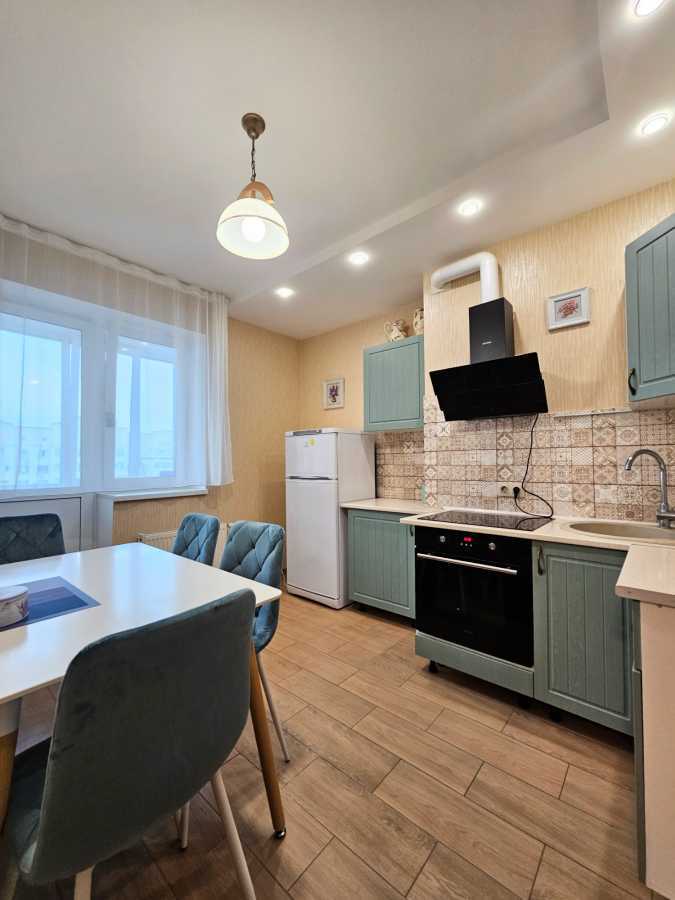 Продаж 1-кімнатної квартири 46 м², Чубинського вул., 4
