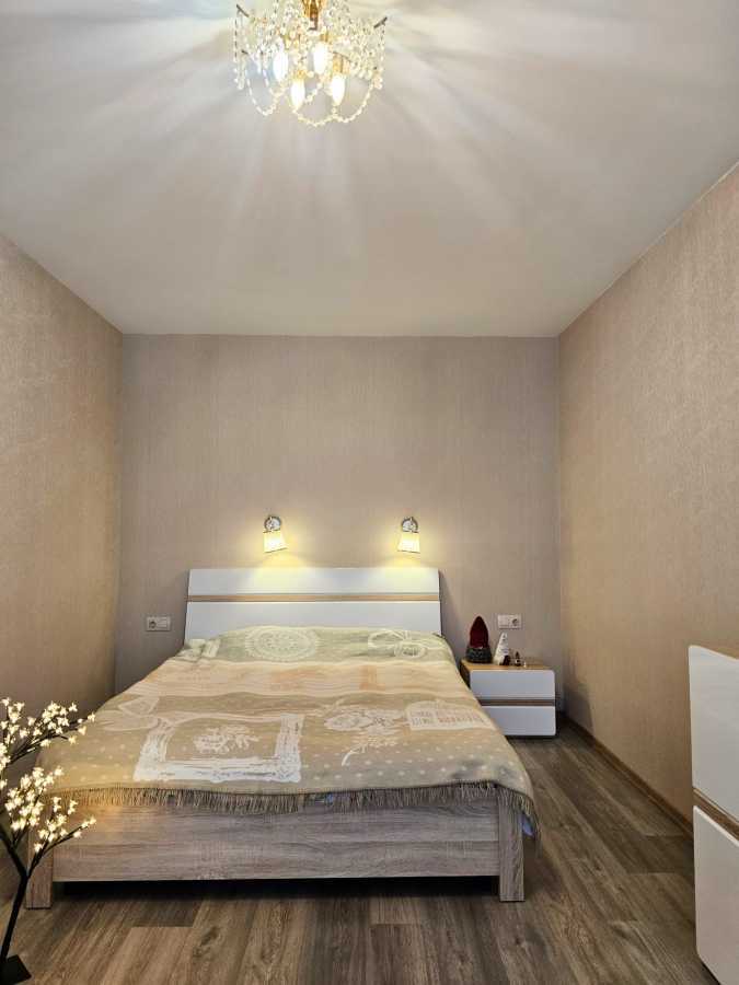 Продаж 1-кімнатної квартири 46 м², Чубинського вул., 4